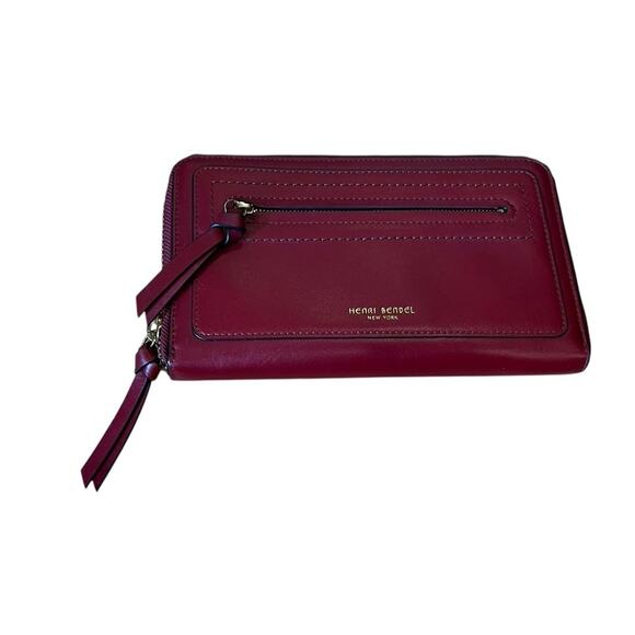 HENRI BENDEL Red Leather Zip Around Wallet 15 Credit Card Slots Lots Of Pockets - Picture 1 of 9